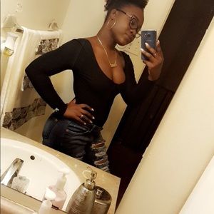 Meet your Posher, Akelia